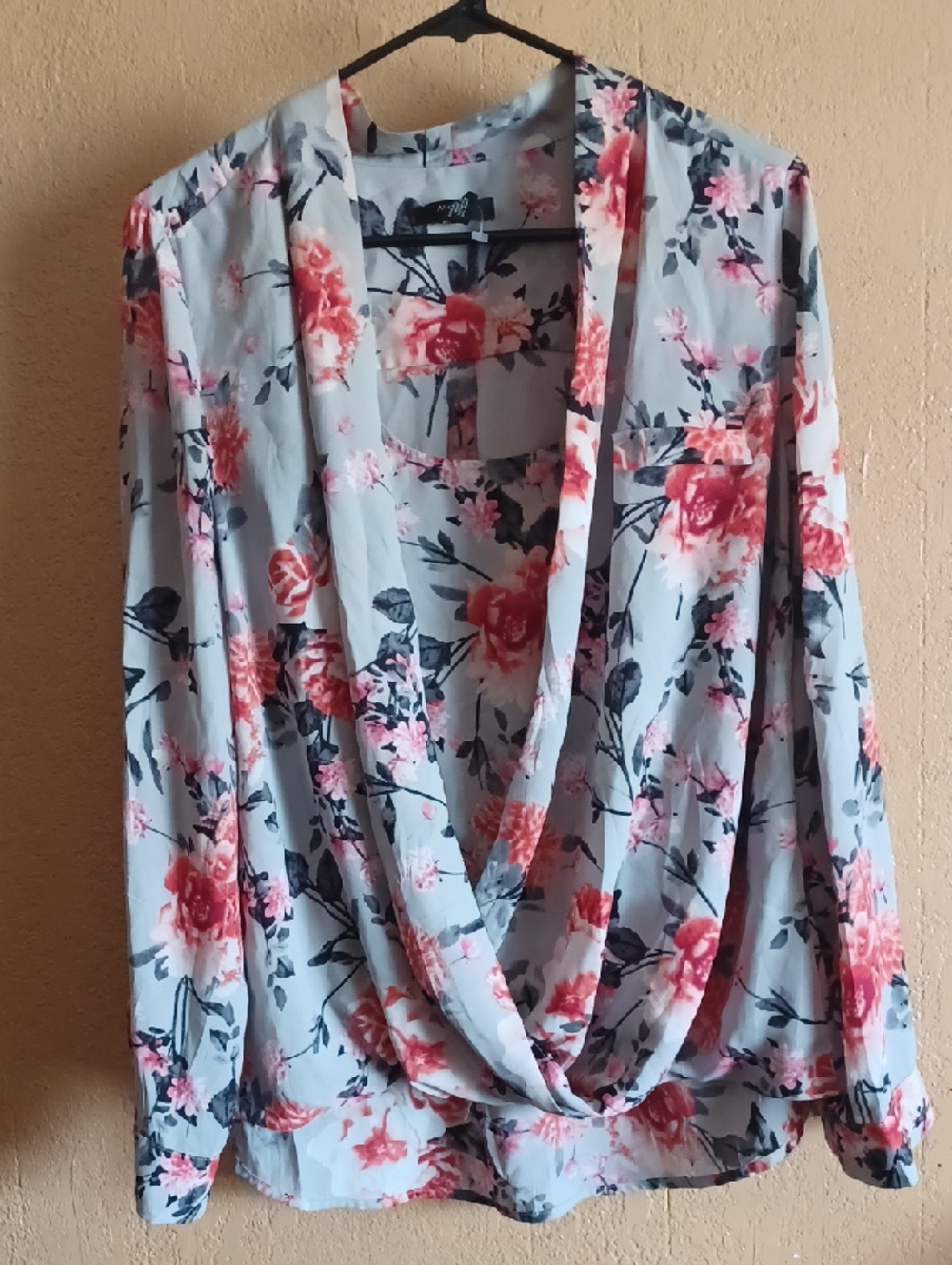 Alfani Woman Floral Drape Front Women's Top - Light Blue with Pink Roses 16W